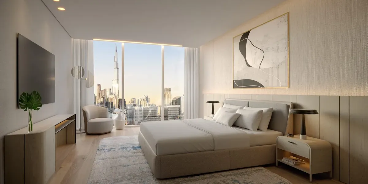 Светлые шторы в спальне